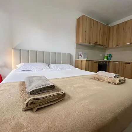 Apartament Bonbon Quiet Central Studio - Enjoy Travel Tirana