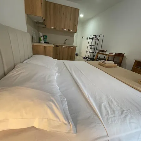 Bonbon 2 - Quiet Apartment Tirana