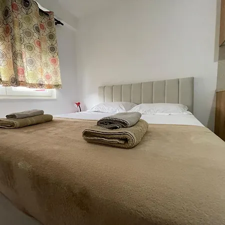 Apartament Bonbon Quiet Central Studio - Enjoy Travel Tirana