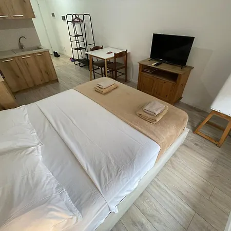 BonBon 2 - Quiet Central Studio Appartement *